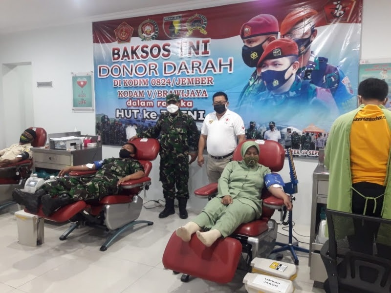 Peringatan HUT TNI ke-76, Gelar Bhakti Sosial Donor Darah